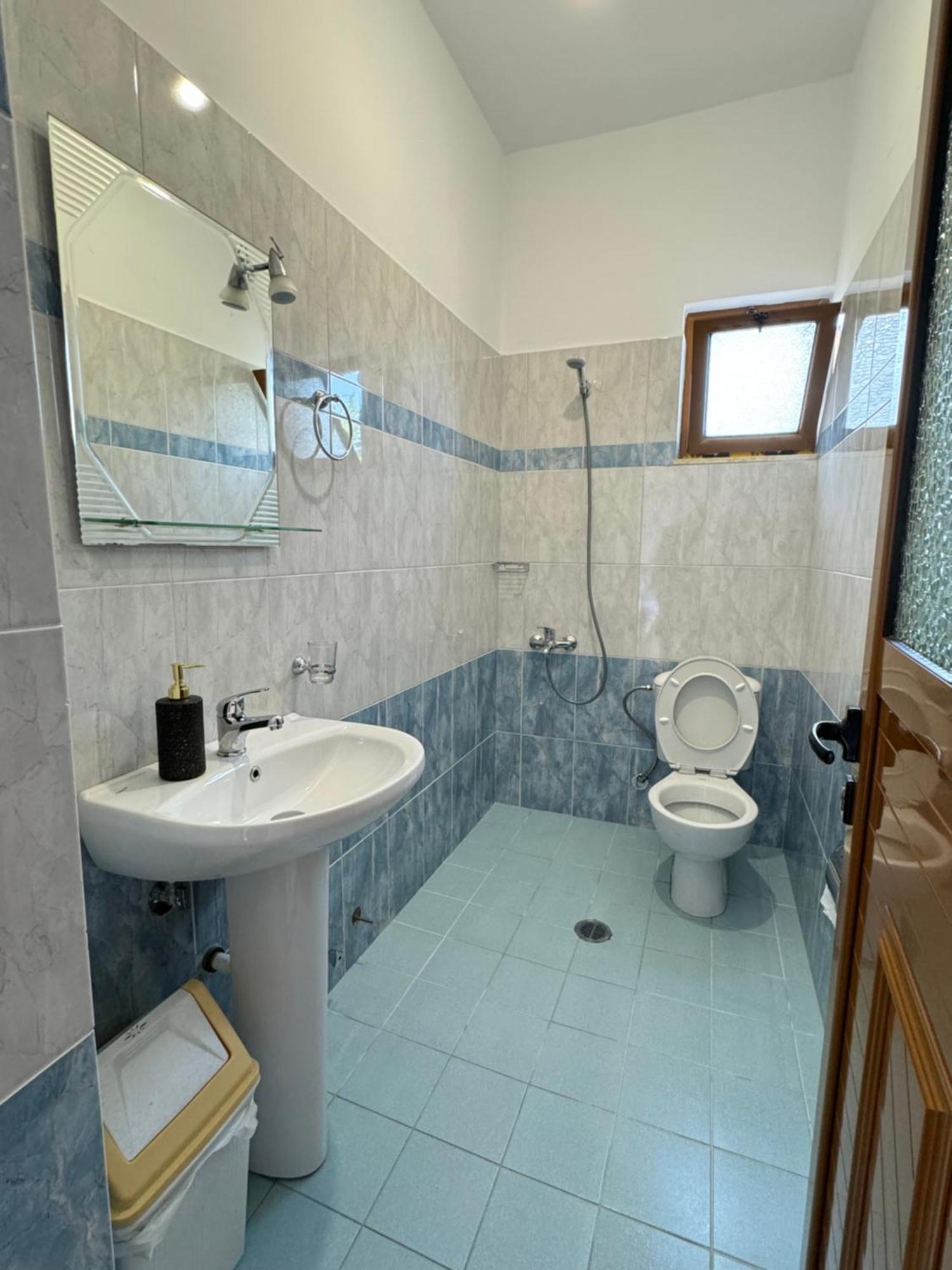Gjestgiverier White House 2 Ksamil